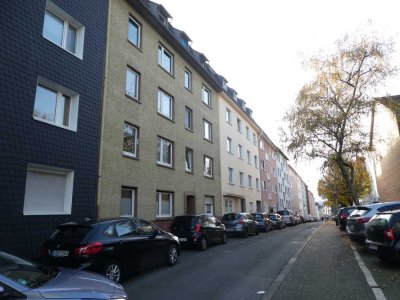 +++ helle EG Wohnung - ruhige Seitenstraße+++