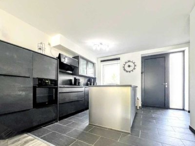 Modernes Reihenmittelhaus mit Garage in ruhiger Sackgassenlage – ein perfektes Zuhause für Familien.