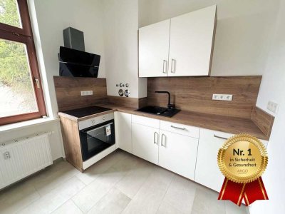 � Neu! Großzügige 2-Raum-Wohnung mit neuer Einbauküche I Tageslichtbad mit Wanne I Abstellraum