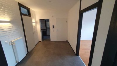 AB 01.02.2026 Attraktive 2-Zimmer-Dachgeschosswohnung. Ideal für Singles oder Paare.