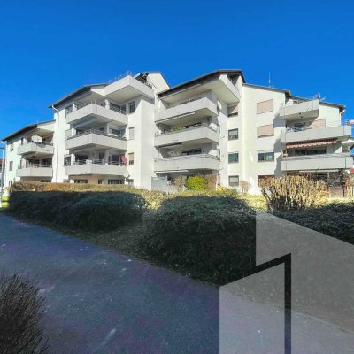 Attraktive 2,5-Zimmer Wohnung mit Dachterrasse und Weitblick in Riederich