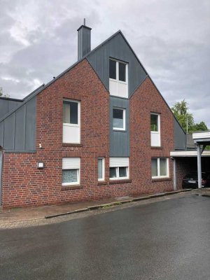 Wieder verfügbar: Aaseestadt - Helle Maisonette im Grünen mit exklusiver EBK und großem Süd-Balkon