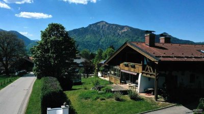 MONNIER IMMOBILIEN 
Landhaus mit traumhaftem Panoramablick und Sauna