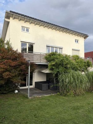 Schönes EFH in ruhiger Lage mit guter Verkehrsanbindung