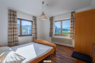 Kärntner Wohncharme in Seenähe – 5-Zimmer-Wohnung mit Kachelofen &amp; Balkon