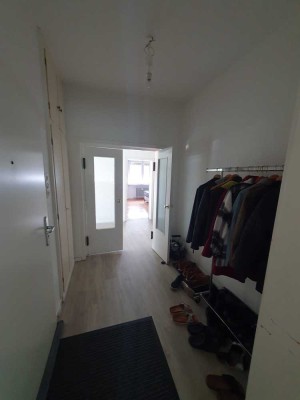Ansprechende 4-Zimmer-Wohnung mit Balkon und EBK in Erbach