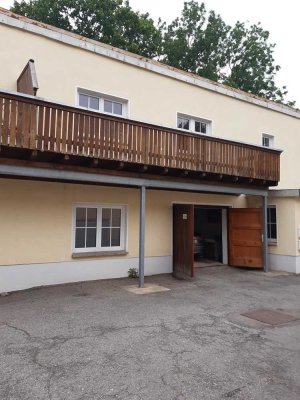 günstige 1,5 Raumwohnung am Stadtrand von Nossen mi großen Balkon