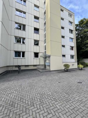 Helle 3-Zimmer Wohnung in direkter Rheinnähe