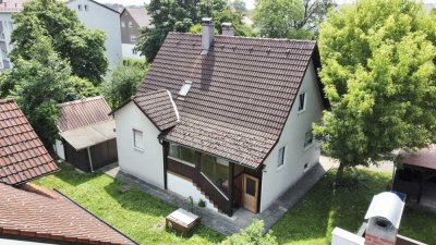 Freistehendes Haus mit zwei Wohneinheiten