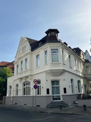 Stilvolle 3-Zimmer-Wohnung mit Balkon - schöne Jugendstilvilla mit hohen Decken - Bestlage