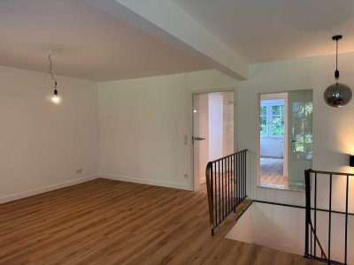 Stilvolle 2-Raum-Erdgeschosswohnung mit geh. Innenausstattung mit Terasse in Köln Junkersdorf