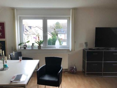 Schöne 2-Zimmer-Dachgeschosswohnung mit Balkon in Bocklemünd/Mengenich, Köln