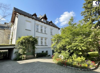 360 TOUR // REPRÄSENTATIVE COTTAGE-VILLA