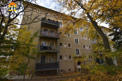 *Familienfreundliche 3-Raum-Wohnung mit Balkon/EBK/Stellplätzen/Wanne und Dusche*