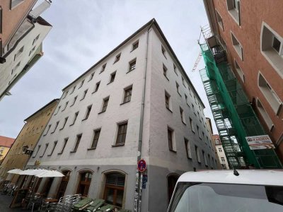 Vermietete Denkmal-2-Zi.-Whg. mit Balkon in der Regensburger Altstadt