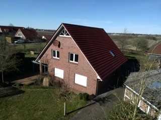 Geräumiges Einfamilienhaus mit gehobener Innenausstattung, zentrumsnah und doch im Grünen