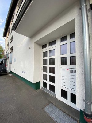 ERSTBEZUG NACH SANIERUNG! 2-Zimmer-Wohnung in bester Lage am Stadtrand von Köln