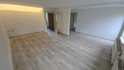 + + + wunderschöne 2-Zimmerwohnung mit Gartennutzung! + + +