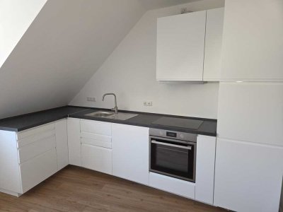 Sonnige 3-Zimmer Wohnung mit Balkon in Flensburg-Altstadt, Erstbezug nach Sanierung