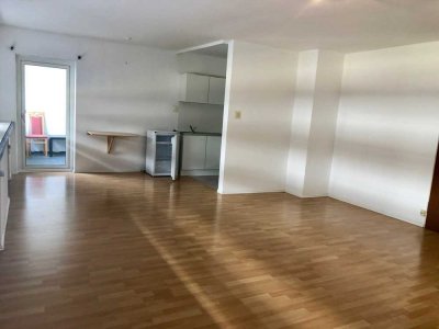 Gepflegte Loft mit Balkon und Einbauküche in Ludwigshafen-Mitte