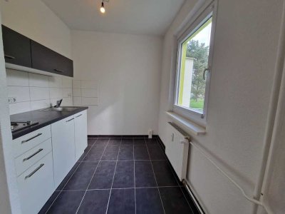 Achtung*Mit Singleküche*1-Zimmer-Wohnung*Balkon*Dusche*Im Hochparterre!