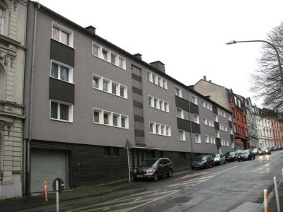 Appartement: Wohn-Schlafraum, Küche, Diele, Bad, Balkon