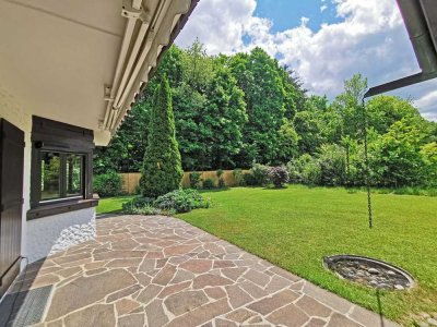 Traumhafte Doppelhaushälfte im modernen Landhausstil mit großem pflegeleichten Garten...