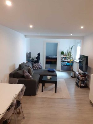 Sanierte 2-Zimmer 1.OG-Wohnung in Karlsruhe Südstadt
