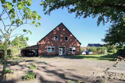 Bauernhaus mit großem Garten und viel Platz – Ihr Familienprojekt in Byhusen