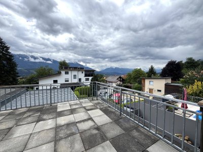 GEMÜTLICHE 3-ZIMMER-WOHNUNG MIT GROßER TERRASSE UND VIEL POTENZIAL