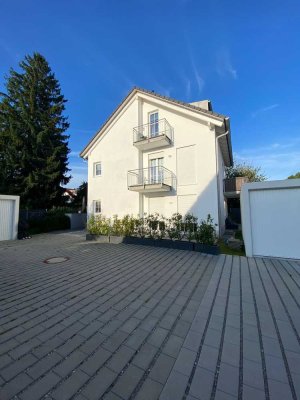 Geschmackvolle 4-Raum-Wohnung mit Garten in Hohenbrunn