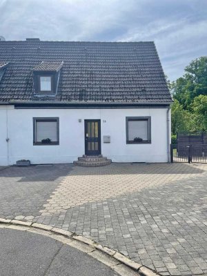 Doppelhaushälfte in ruhiger Lage in 41812 Erkelenz Granterath