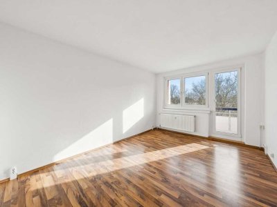 Bezugsfrei: Sonnige 3-Zimmer-Eigentumswohnung mit Balkon und Einbauküche in Potsdam Am Stern