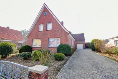 *** Einfamilienhaus mit Wintergarten in schöner Sackgassenlage ***
ruhig und zentral wohnen