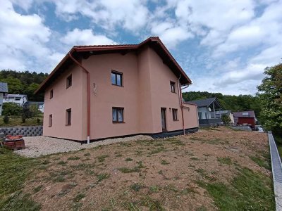 Neuwertiges Einfamilienhaus Erstbezug (2022) - Bayrischer Wald