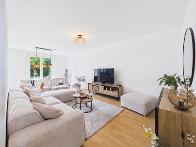 Ruhig gelegene Zwei-Zimmer-Wohnung mit zwei Duplexstellplätze und ansprechender Terrasse