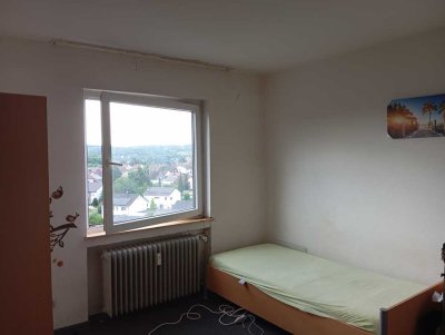 400 € - 16 m² - 1.0 Zi.