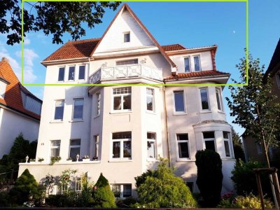 Sonnige 4-Zimmer Traum Wohnung in Bad Nenndorf mit EBK, Balkon und Garage