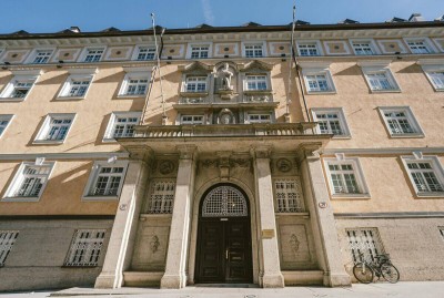 Palais im Andrä: 2-Zimmer-Whg in historischem Haus