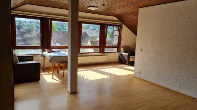 Schöne 3-Zimmer-DG-Wohnung mit Balkon in Unkel
