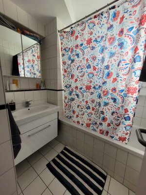 Helle 2-Zimmer Wohnung mit großer Wohnküche mit Balkon in Aachen Innenstadt