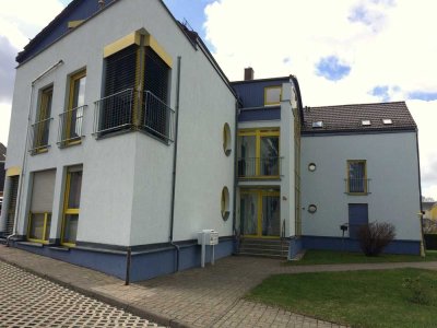3 Raum Erdgeschoß Wohnung in ruhigem und sehr gepflegtem Wohnumfeld