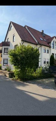 Stilvolle 3-Zimmer-Wohnung mit gehobener Innenausstattung mit Balkon und EBK in Sersheim