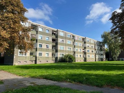 Renovierte 2 Zi.-Whng. mit Balkon - Wannenbad mit Fenster - Essen Katernberg