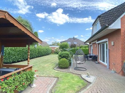 Gepflegtes Haus mit Einliegerwohnung, Sauna, Carport, Dachterrasse!!