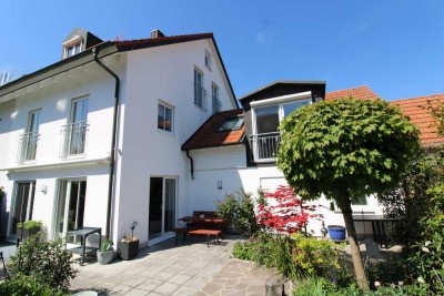 Erding: großzügige, sehr energieeffiz. 7- Zimmer Doppelhaushälfte mit 4 Bädern- ideal für Familien!