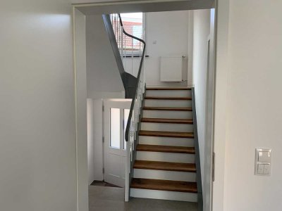 Gaustraße 12