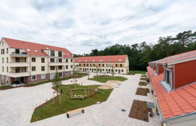 Geschmackvolle 3-Raum-Wohnung mit geh. Innenausstattung mit Balkon und EBK in Beelitz-Heilstätten