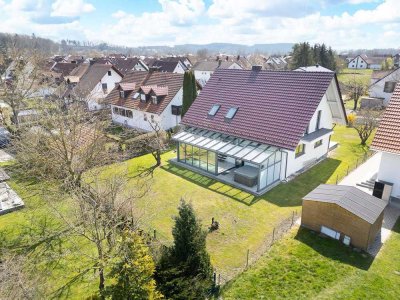 Energieeffizienzklasse A+! Top modernisiertes Einfamilienhaus mit herrlichem Garten