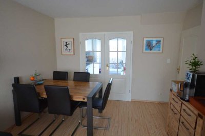 Helle 3‑Zi.-Maisonette mit Balkon & Stellplatz – 10 Min. zum Wandsbeker Markt